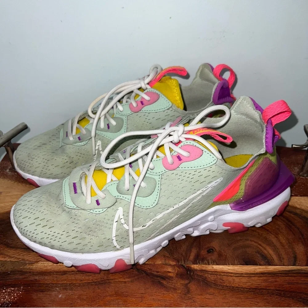 Nike React Vision “DMX” Multicolor Sneakers Women’s US 9